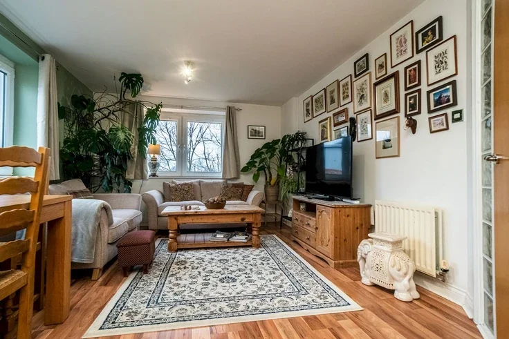 Flat Pilrig Street in City of Edinburgh