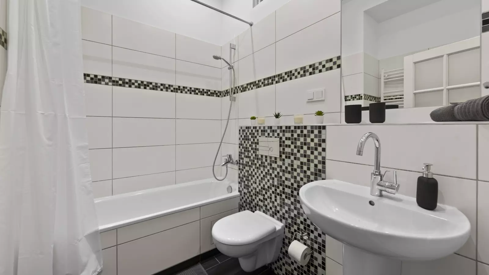Wohnung Konrad-Wolf-Straße in Berlin