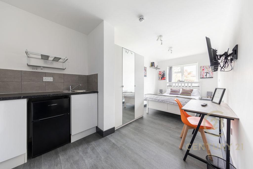 Room Park Lane in City of Westminster