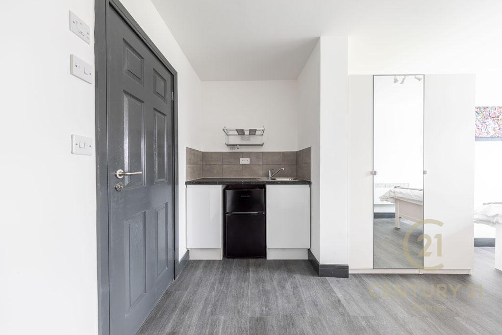 Room Park Lane in City of Westminster