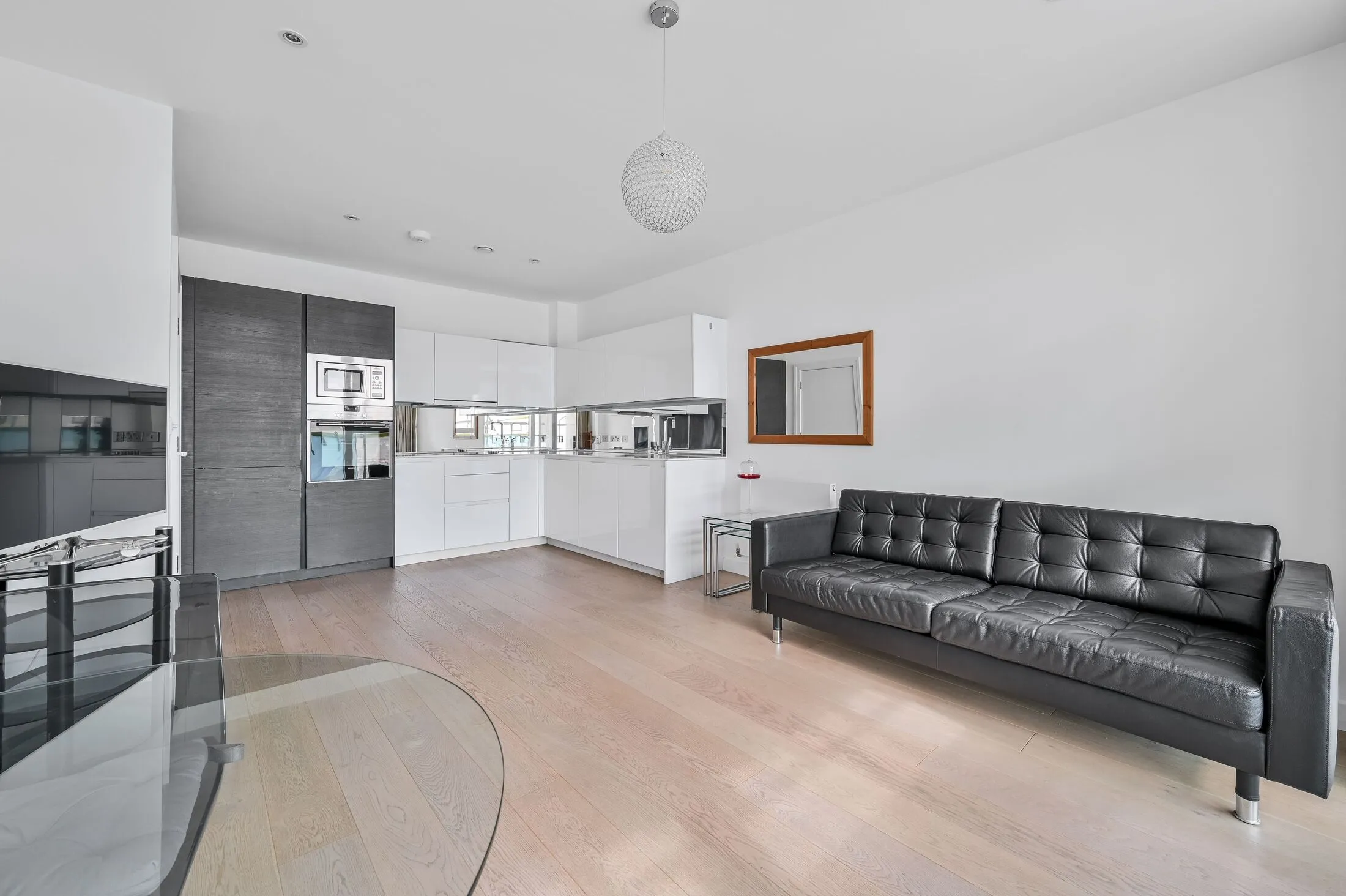 Flat Sherman Walk in Greater London