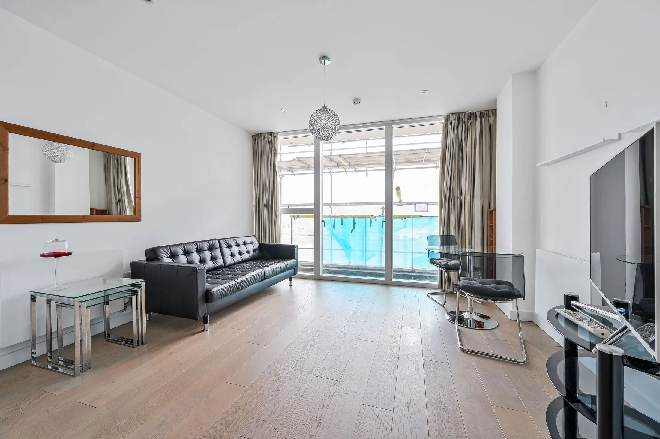 Flat Sherman Walk in Greater London