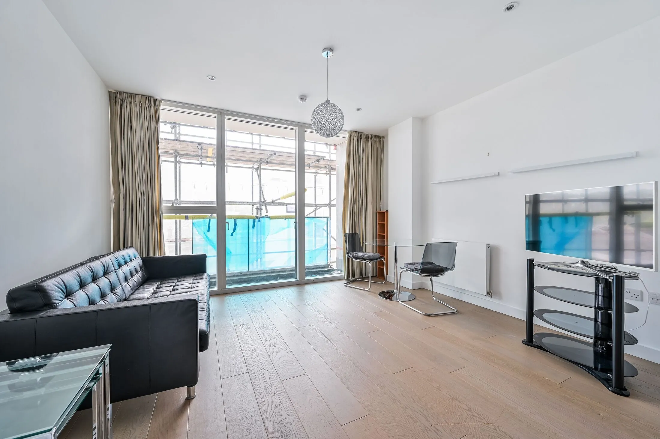 Flat Sherman Walk in Greater London