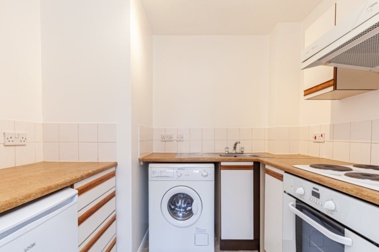 Flat Cameron Court in Cherwell District