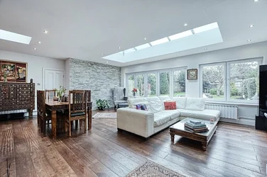 House Greenfield Gardens in Greater London