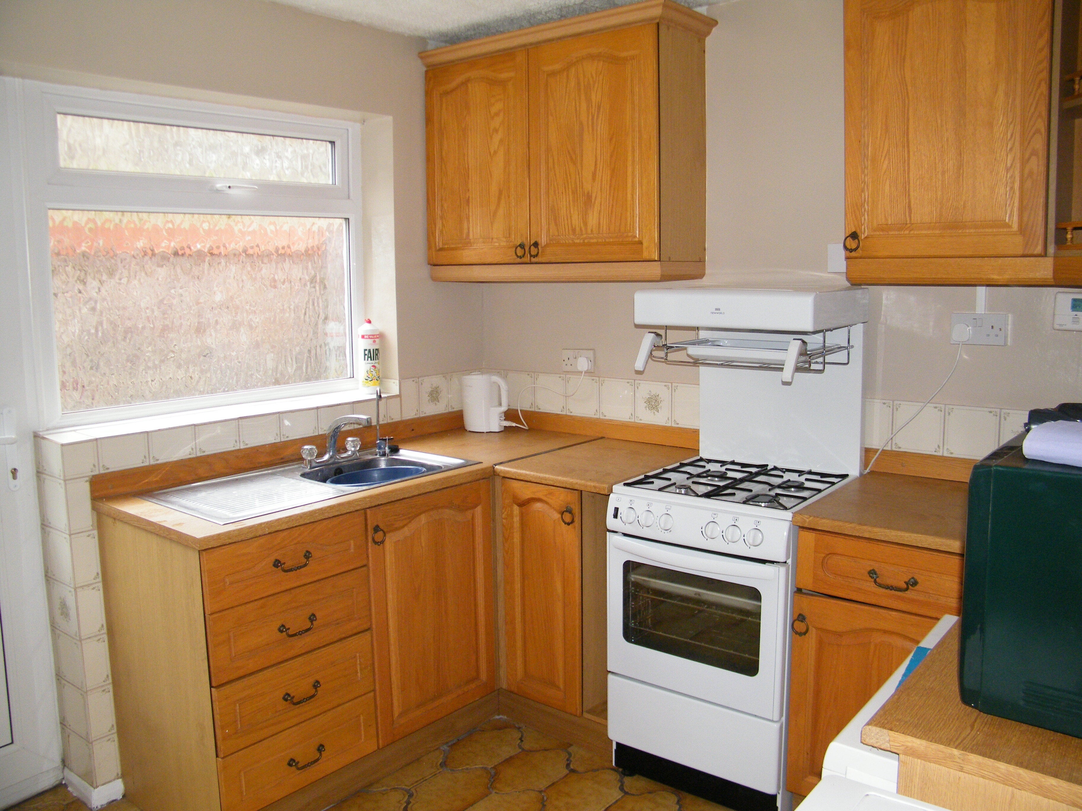 House Loughton Grove in Dudley