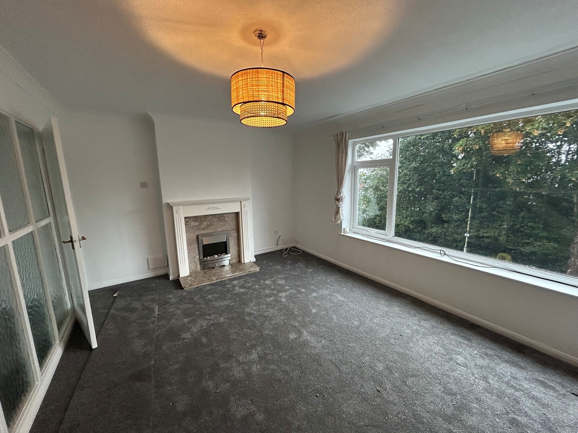 House Loughton Grove in Dudley
