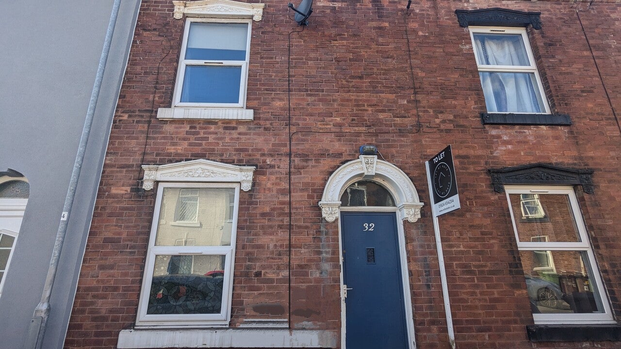 House Benjamin Street in Wakefield
