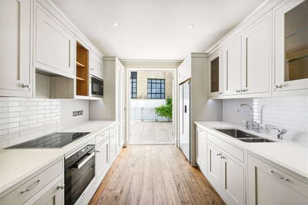 House Trevor Square in City of Westminster
