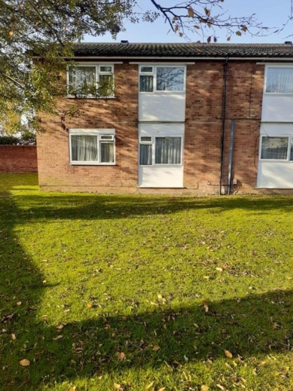 Flat Annette Close in Greater London