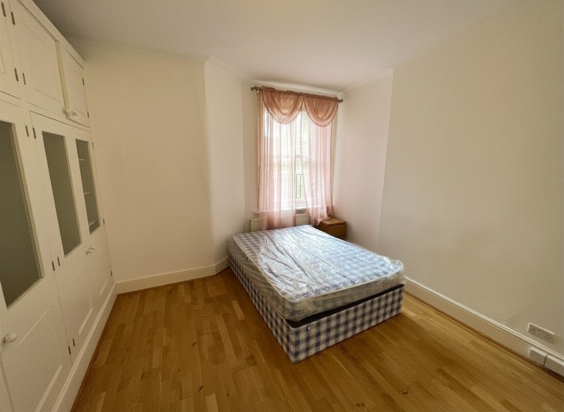 Flat Widley Road in City of Westminster