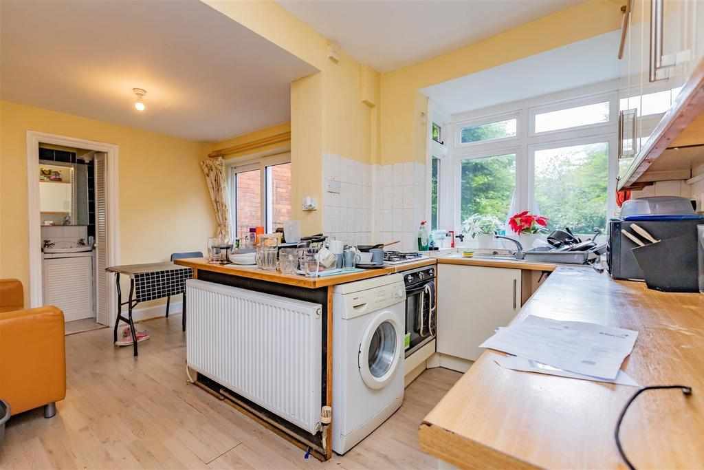 Flat Bournbrook Road in Birmingham