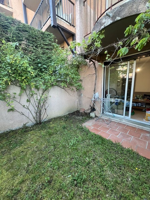 Room Route de Baziège La Lauragaise in Labège