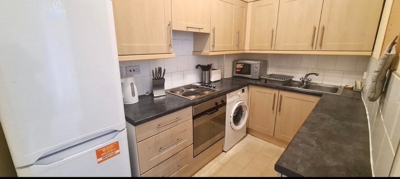 Room Thornwood Drive in Glasgow