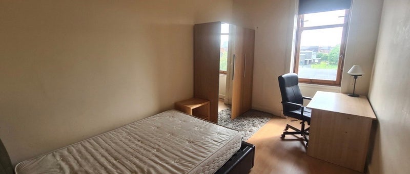 Room Thornwood Drive in Glasgow