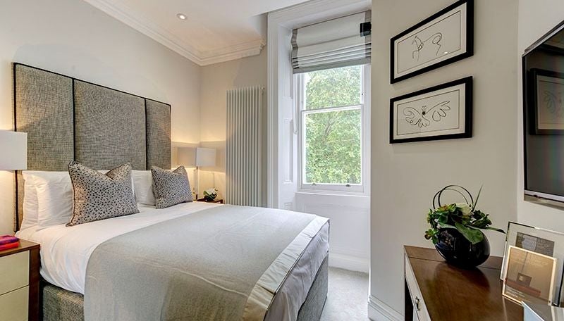 Flat Kensington Gardens Square in City of Westminster