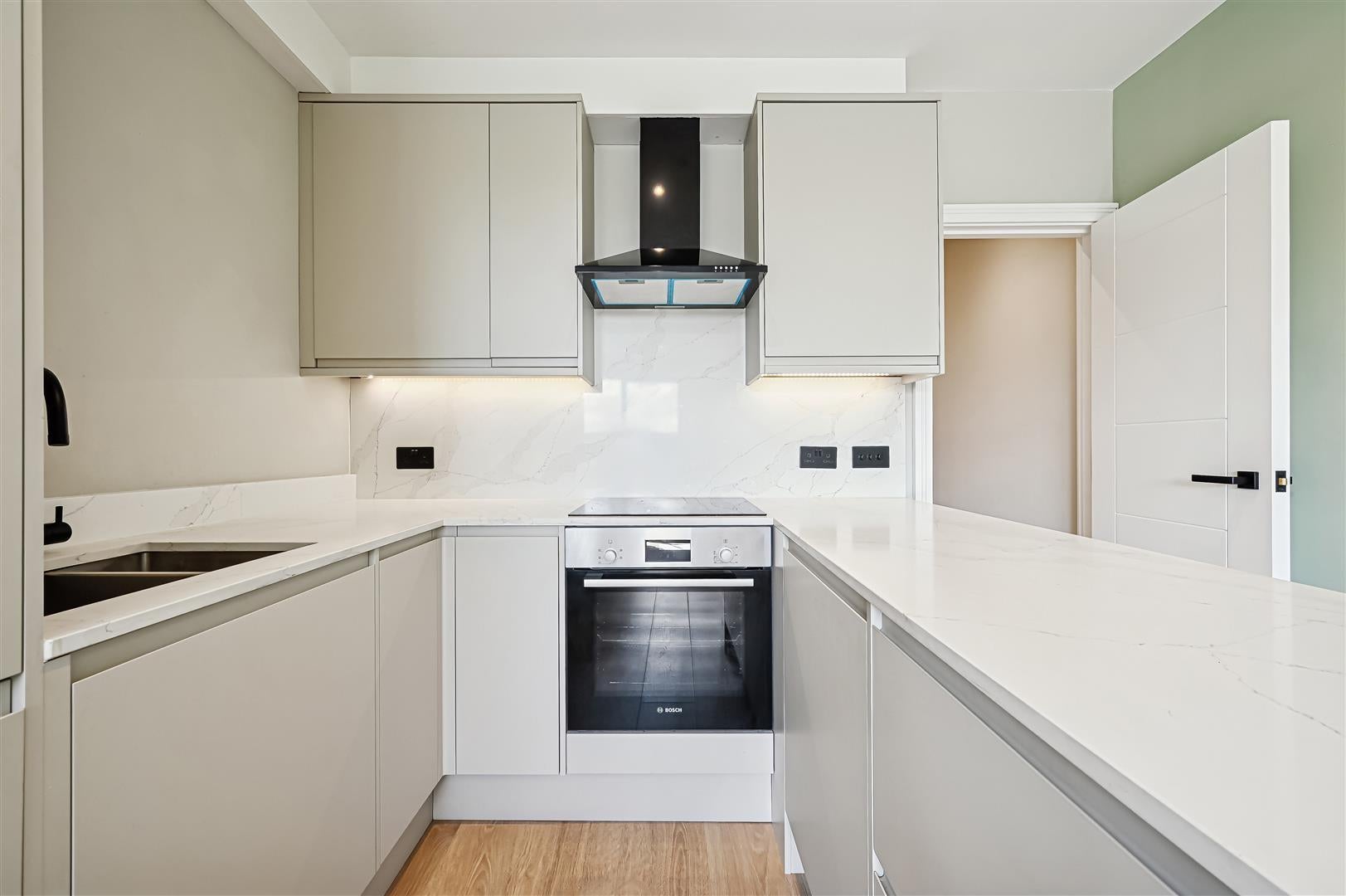 Flat Nursery Road in Greater London