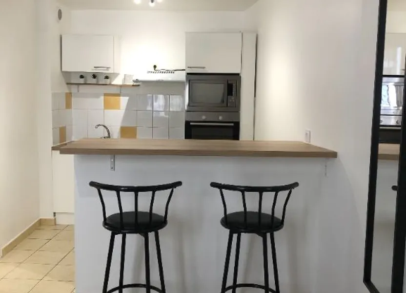 Room Rue Catinat in Nîmes