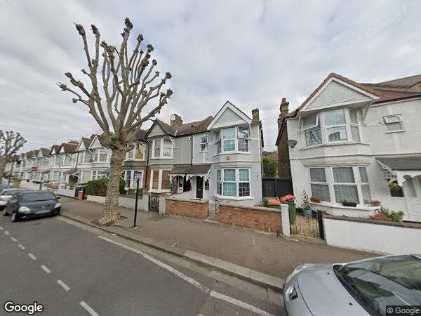 House Montpelier Gardens in Greater London