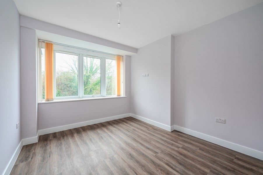 Flat London Road in Surrey Heath