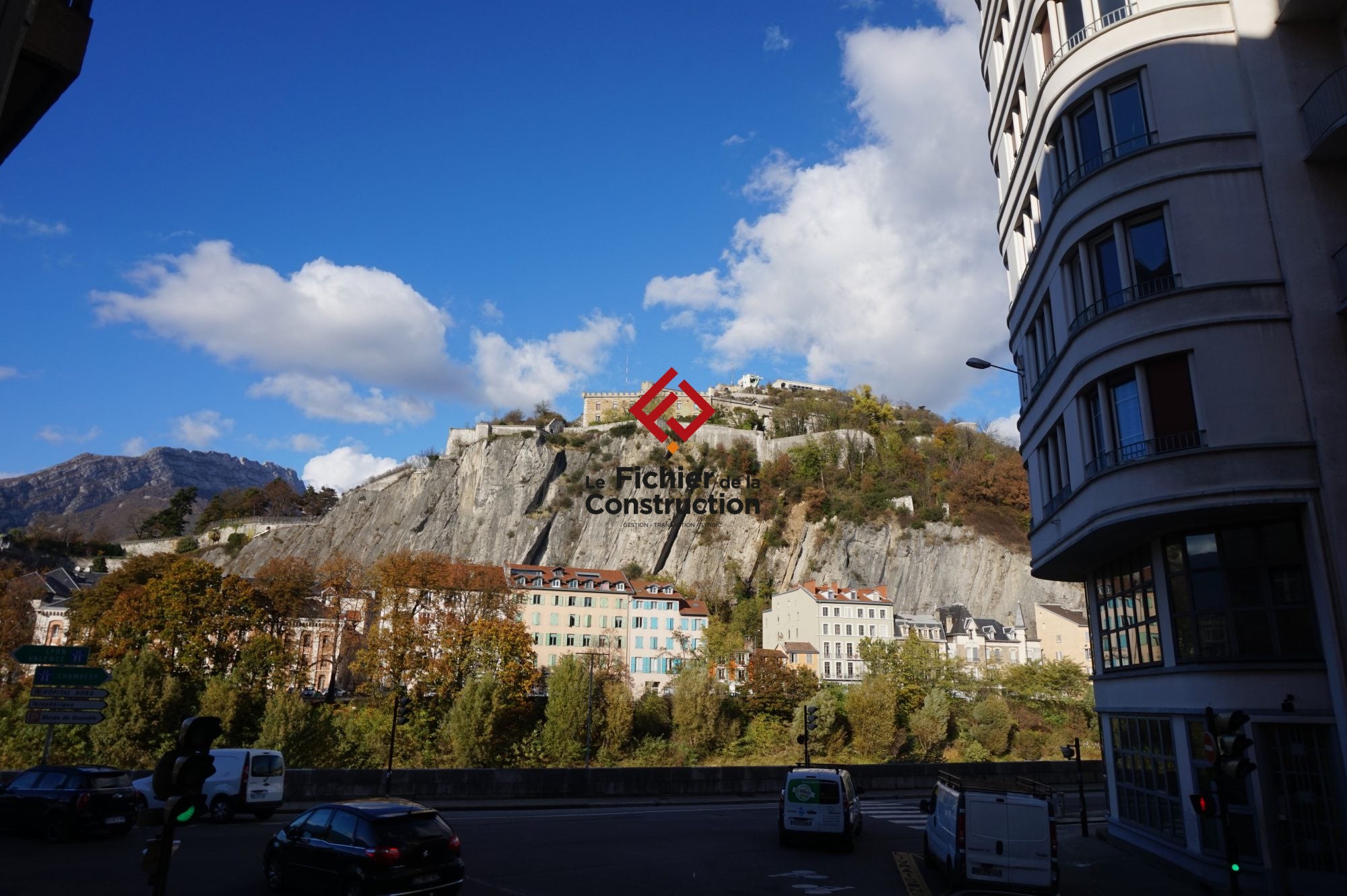 Appartement Place Robert Schuman à Grenoble