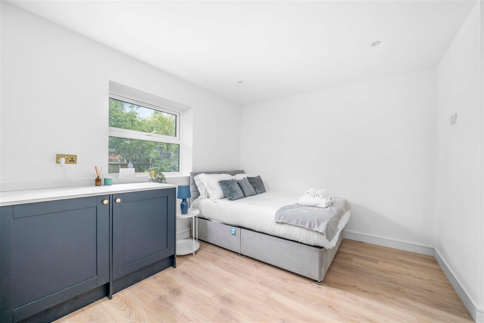 Flat Weald Rise in Greater London