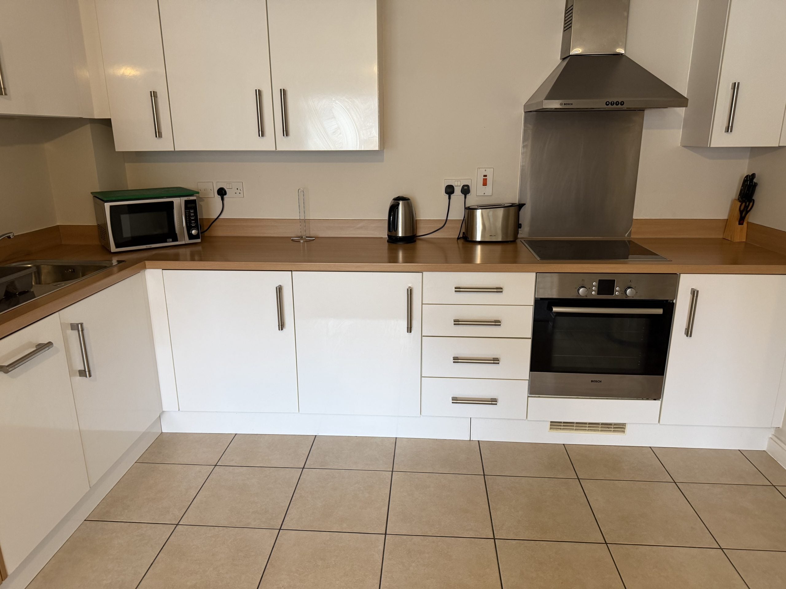 Flat Overstone Court in Cardiff