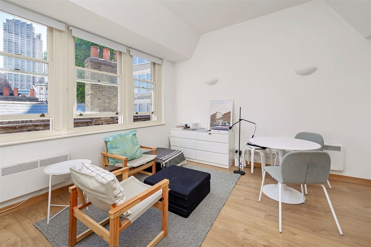 Flat West Smithfield in City of London