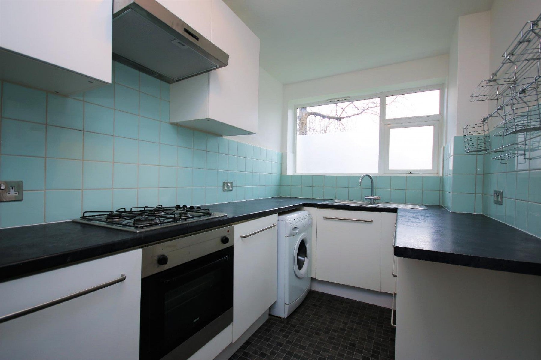 Flat Palmerston Road in Greater London