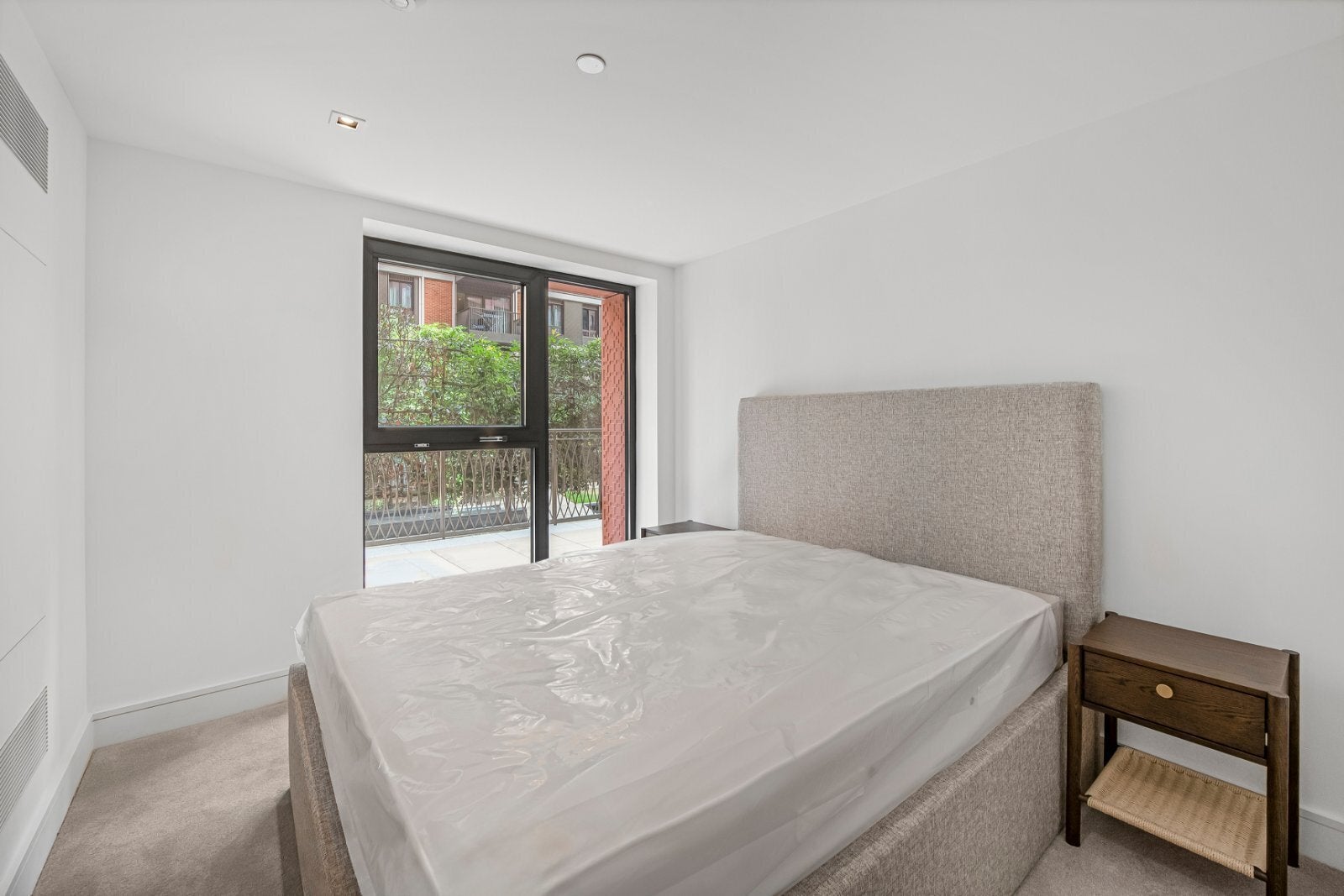 Flat Newcastle Place in City of Westminster