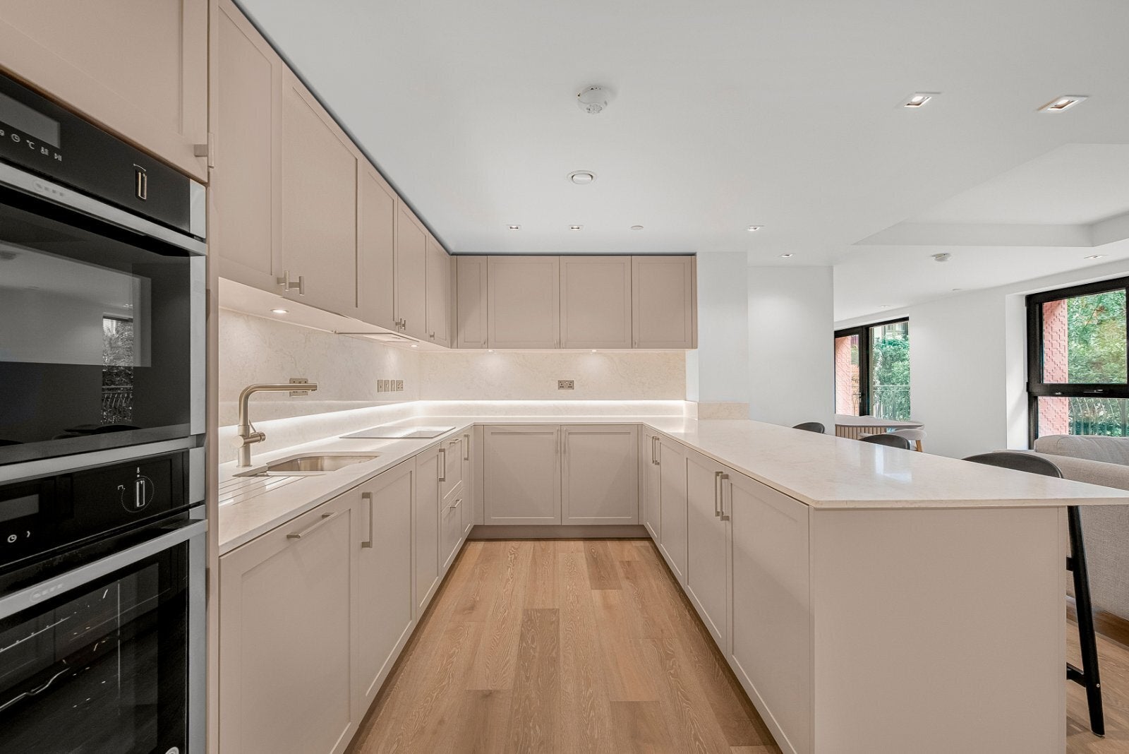 Flat Newcastle Place in City of Westminster