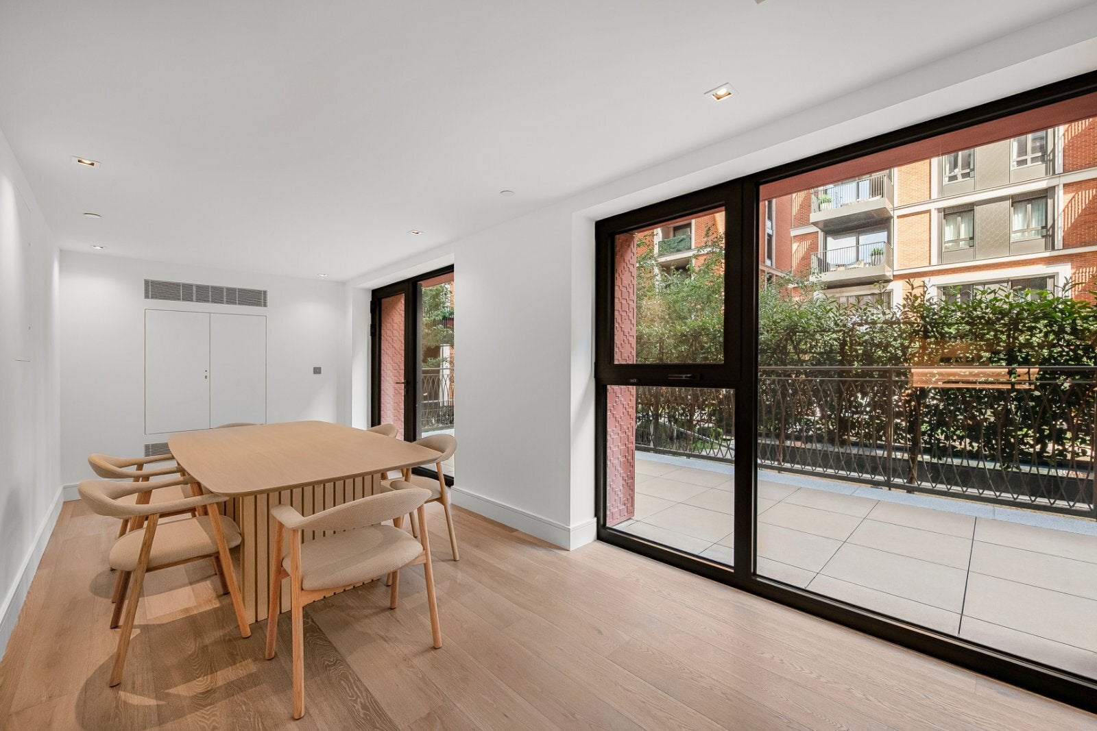 Flat Newcastle Place in City of Westminster