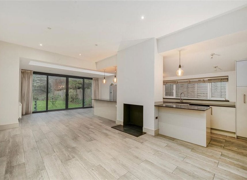 House Cranhurst Road in Greater London