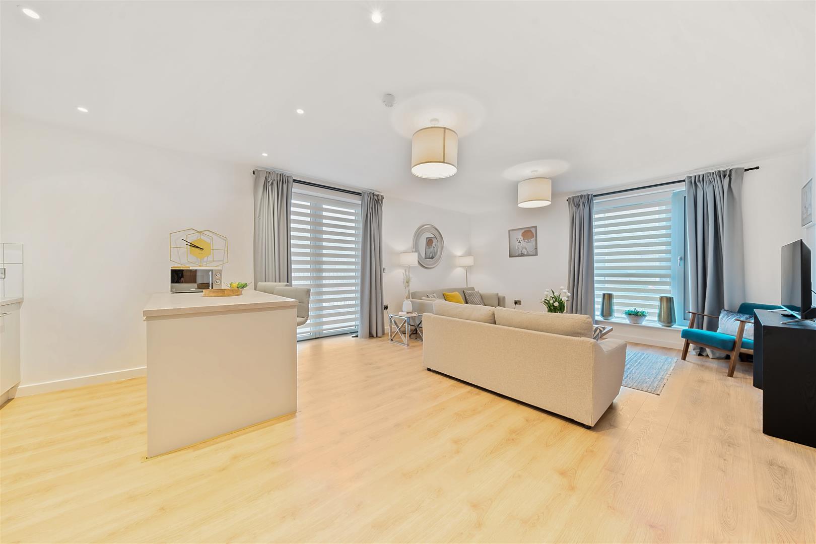 Flat Knowleston Place in Matlock Town