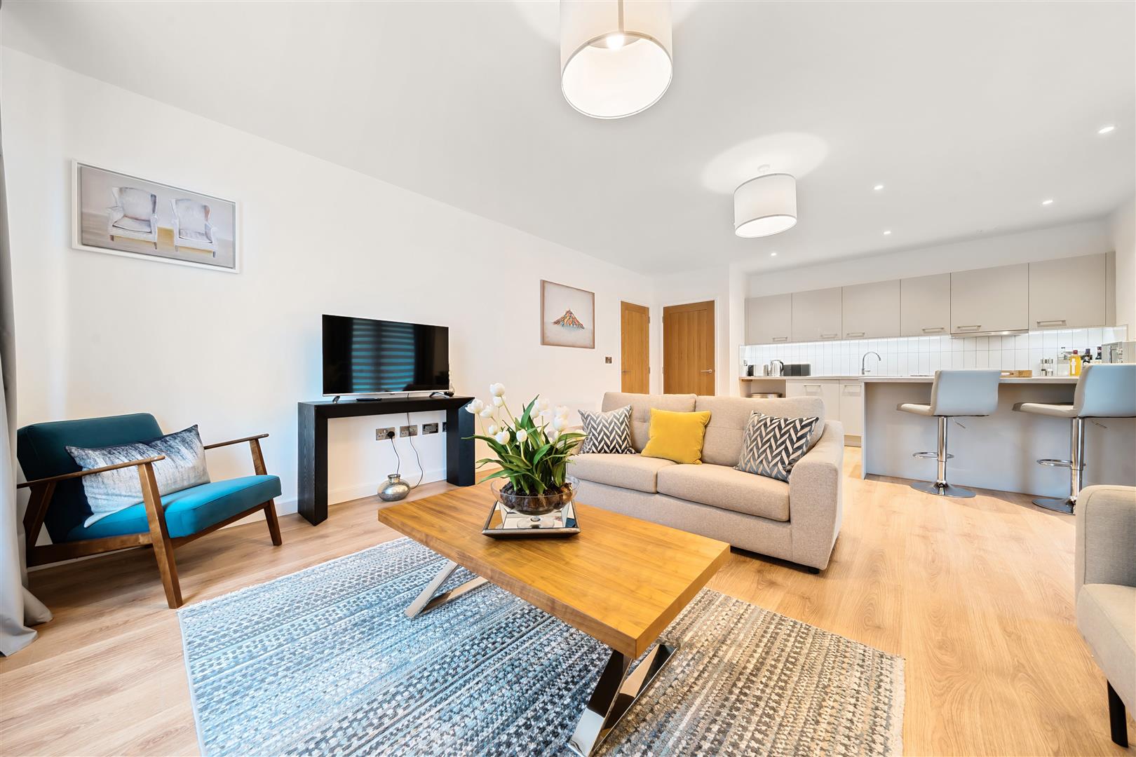 Flat Knowleston Place in Matlock Town