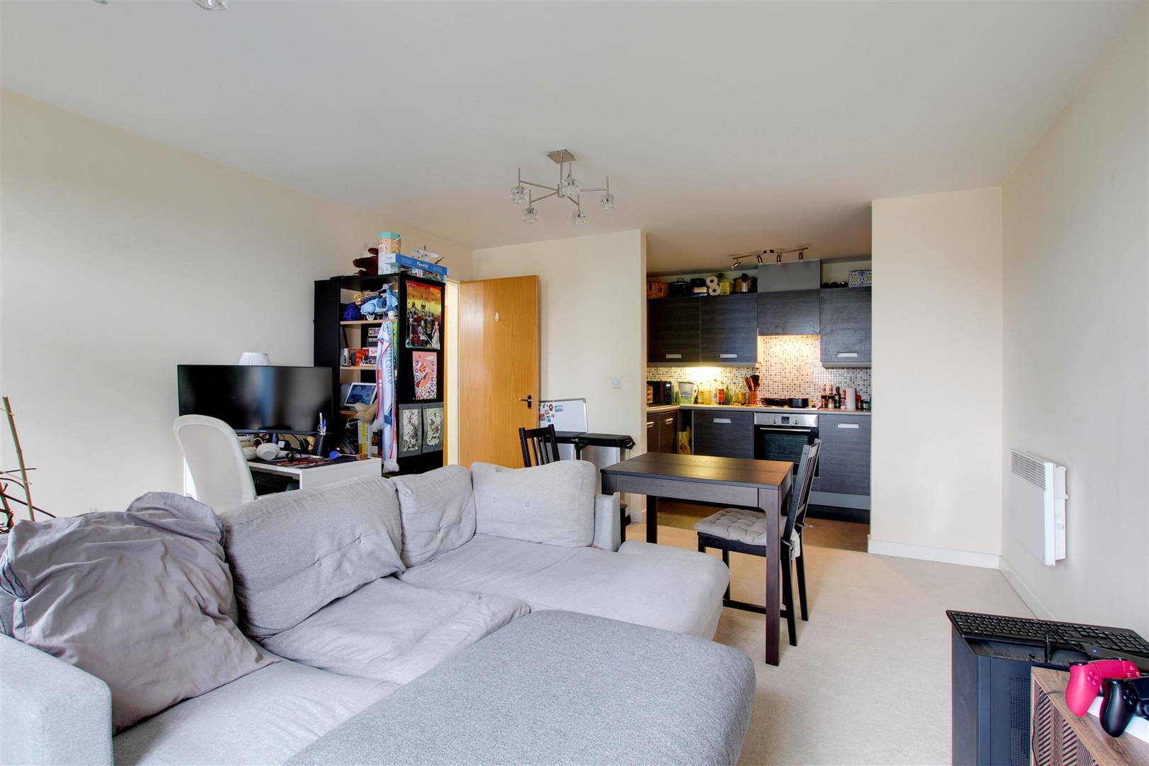 Flat Warren Close in Cambridge