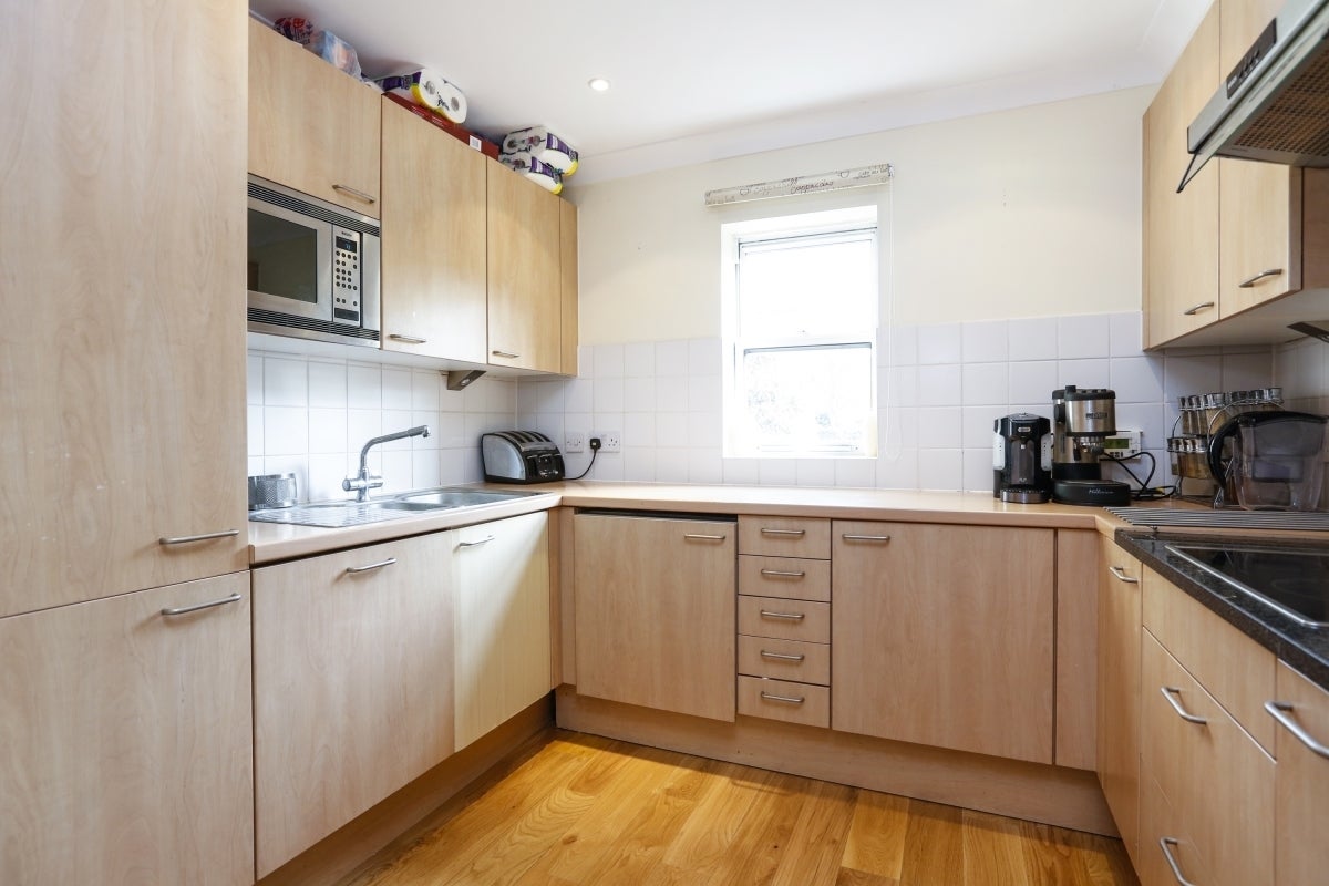 Flat Keble Place in Greater London