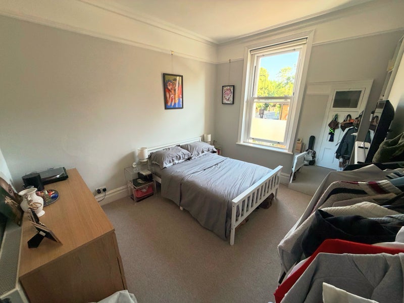 Room Mowll Street in Greater London