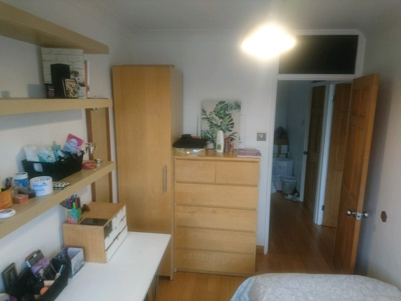 Room Combine Way in Greater London