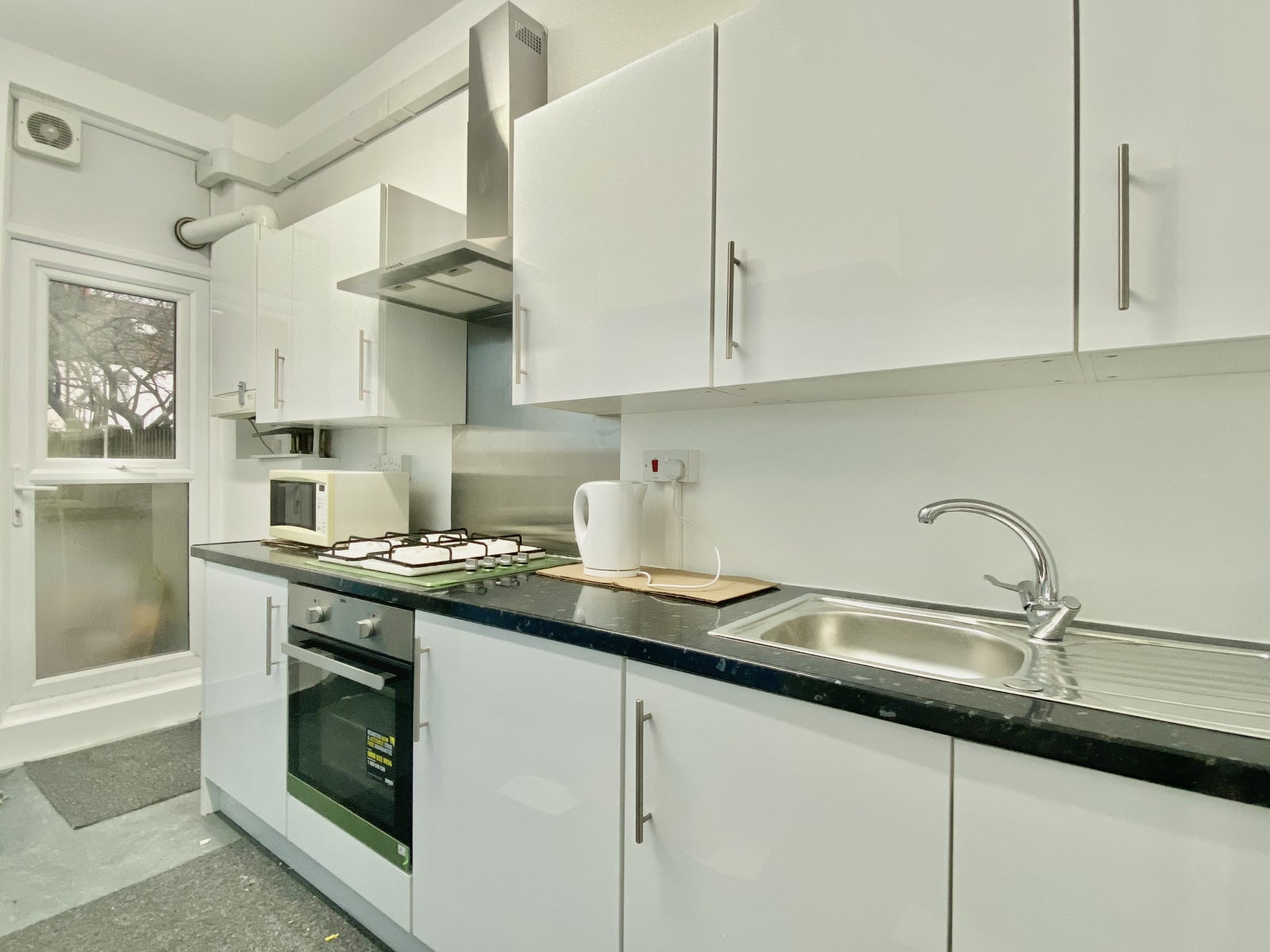 Room Park Avenue in Greater London