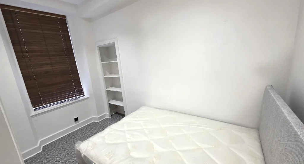 Flat Hollybank Place in Aberdeen City