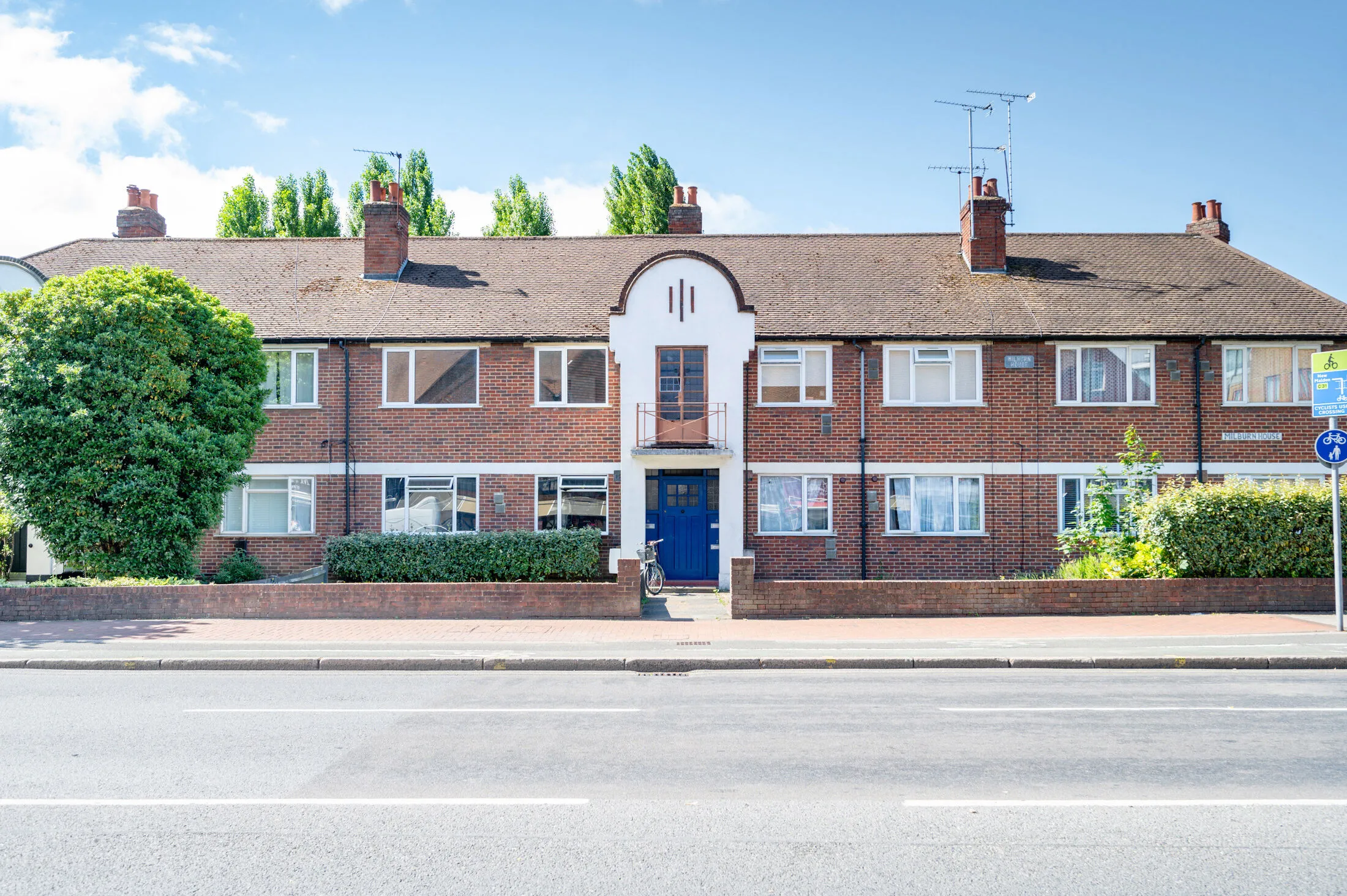 Flat West Barnes Lane in Greater London