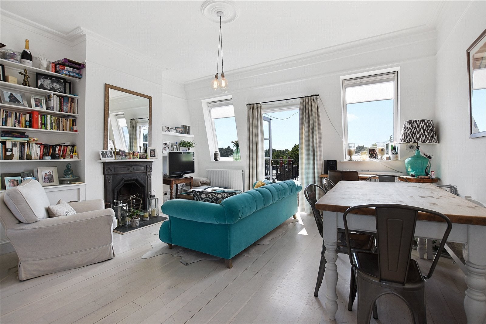 Flat Oxberry Avenue in Greater London