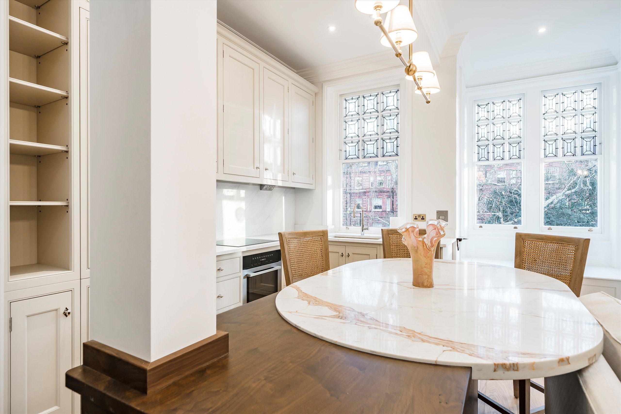 Flat Lower Sloane Street in Greater London