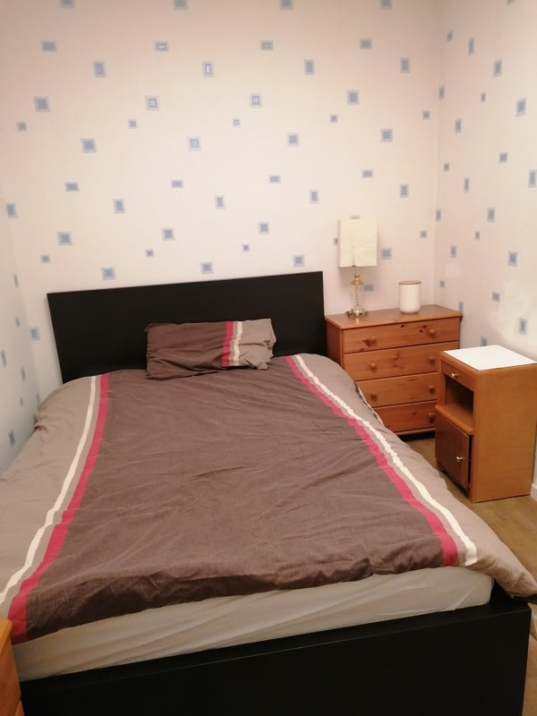 Room Niddrie Marischal Road in City of Edinburgh