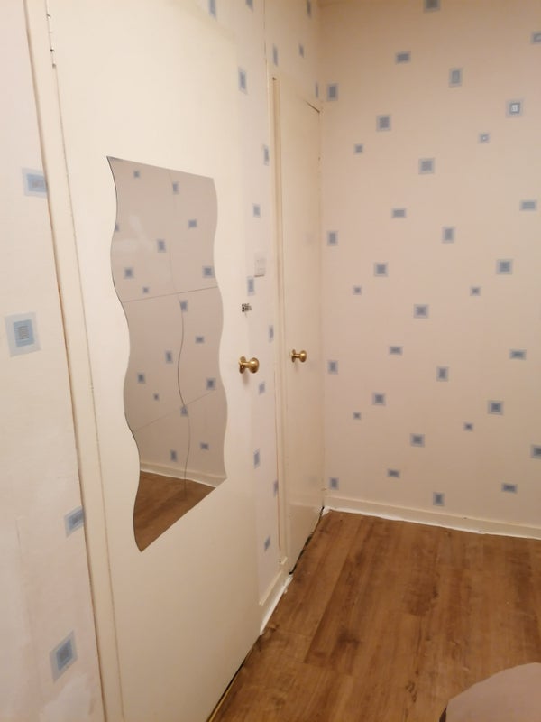 Room Niddrie Marischal Road in City of Edinburgh