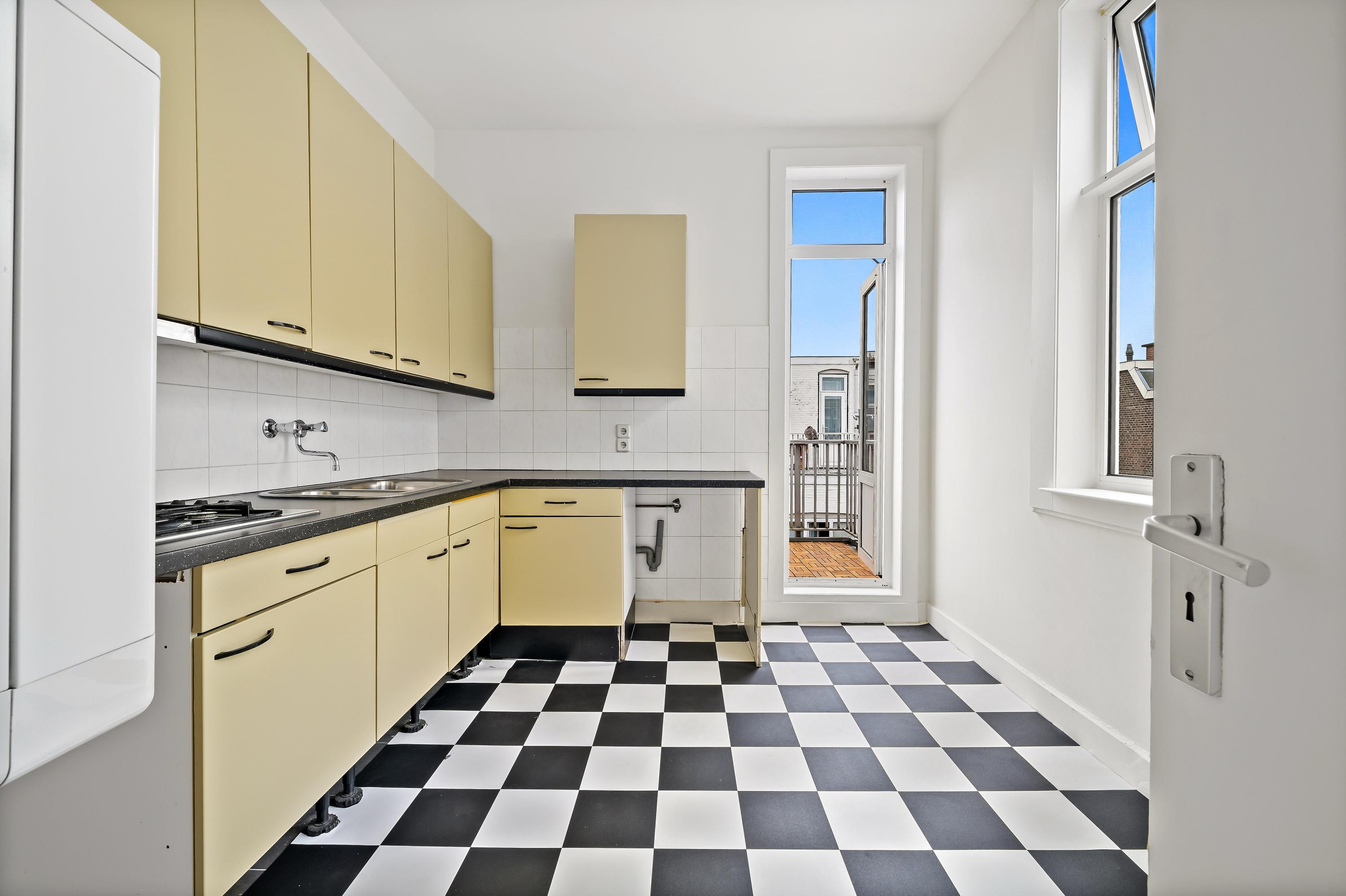 Appartement te koop: David Blesstraat 64, 'S-Gravenhage