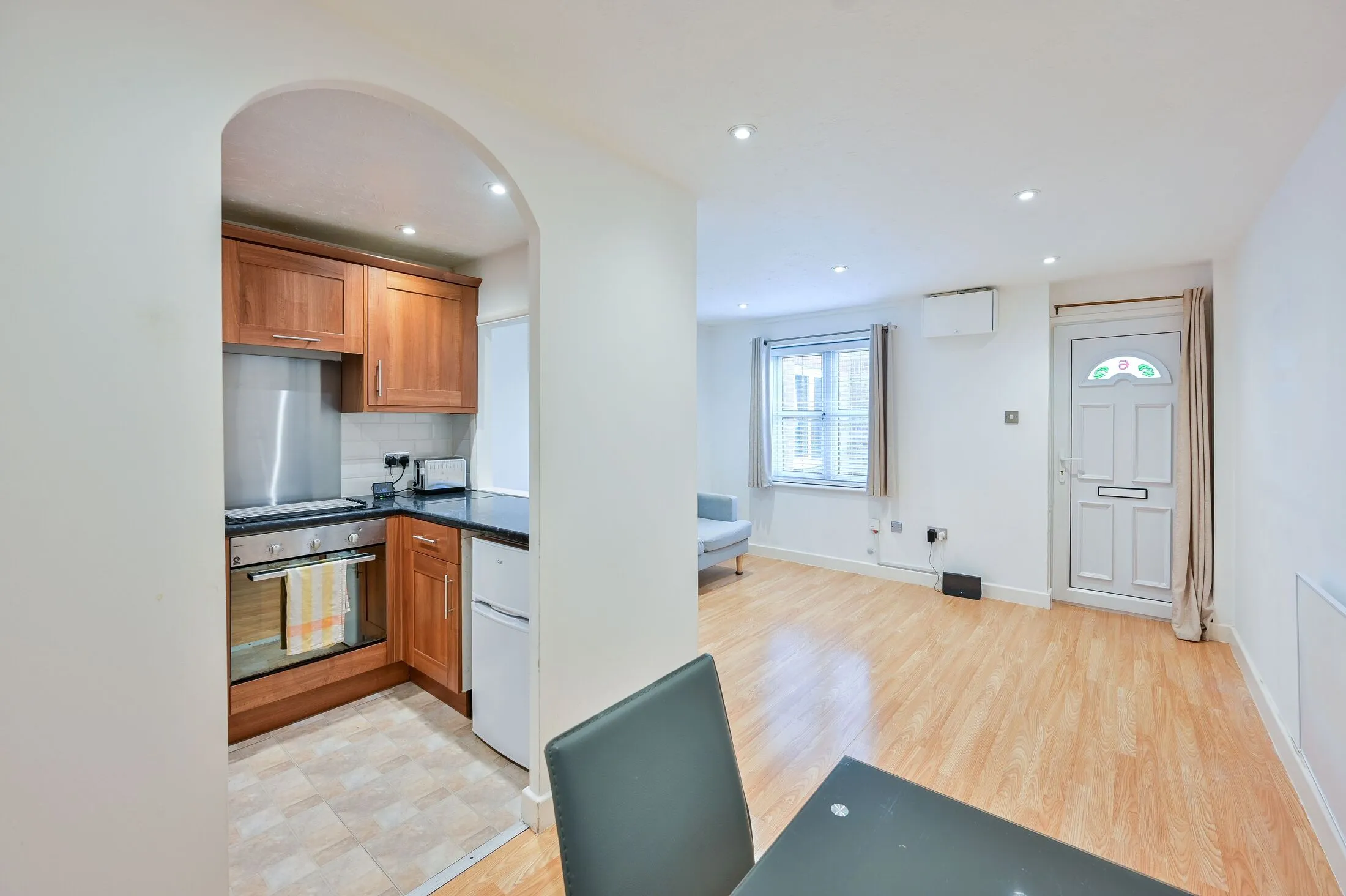 Flat Oxley Close in Greater London
