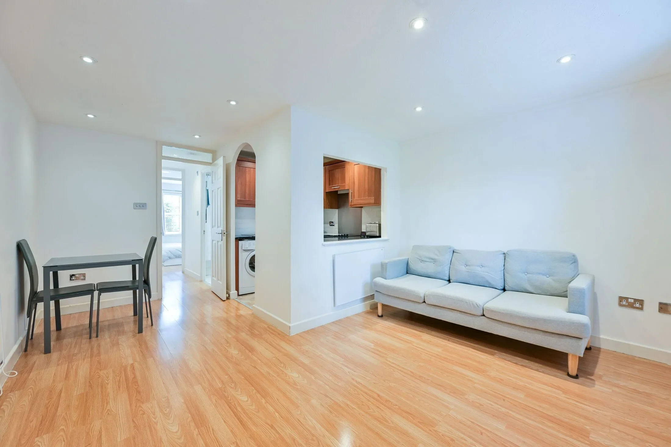 Flat Oxley Close in Greater London