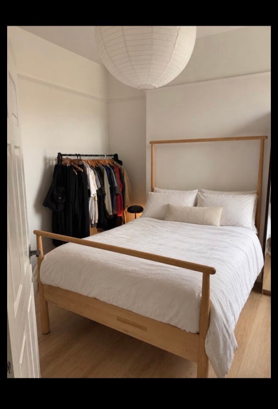 Room Cathedral Road in Cardiff